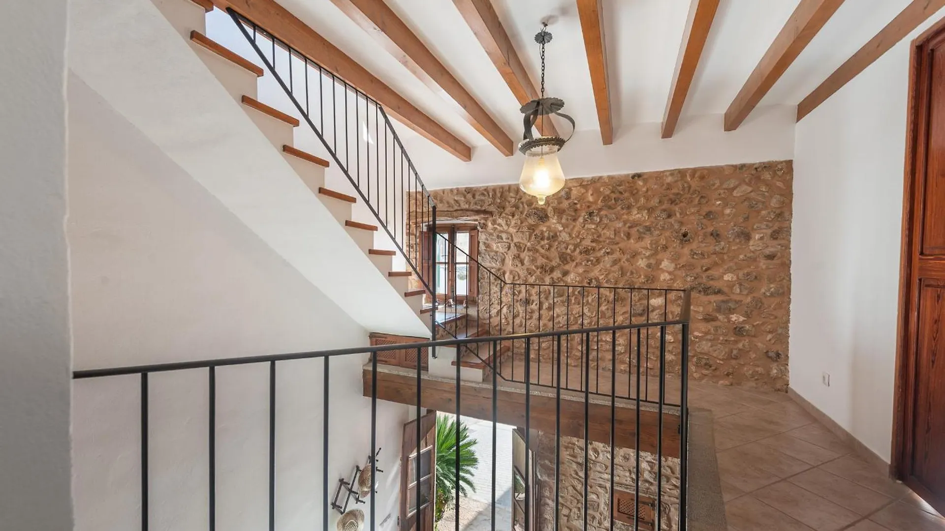 Ca N'Abrines Villa Lloseta